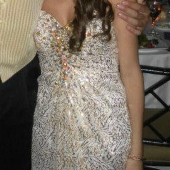 La Femme Evening Gown - Picture 3 of 7